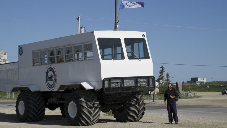 Tundra buggy to take us looking for polar bears!