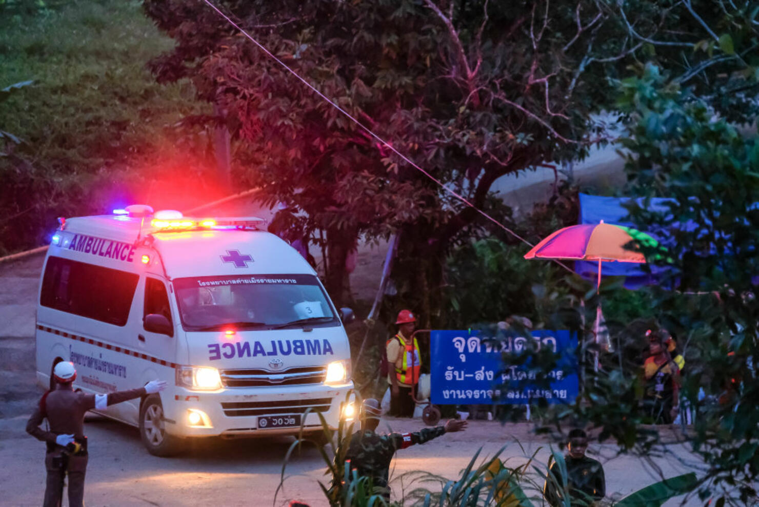 Four more boys rescued from flooded cave in Thailand
