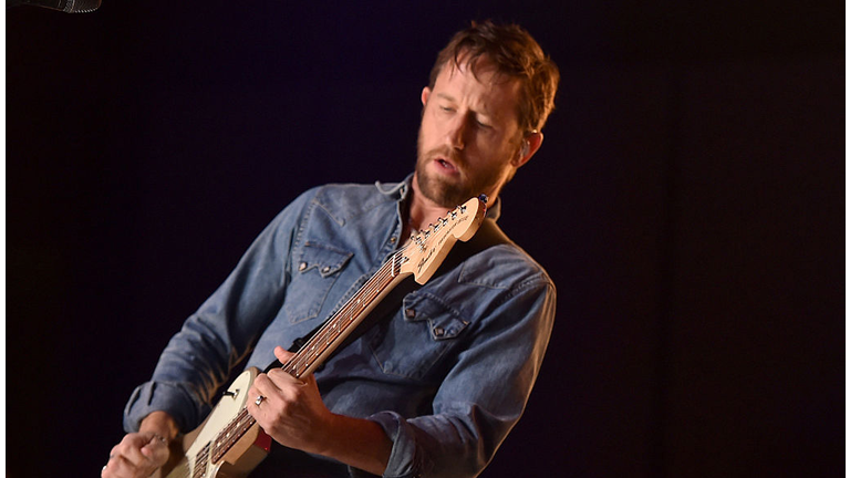 Foo Fighters Guitarist Chris Shiflett Is Selling 20 Guitars