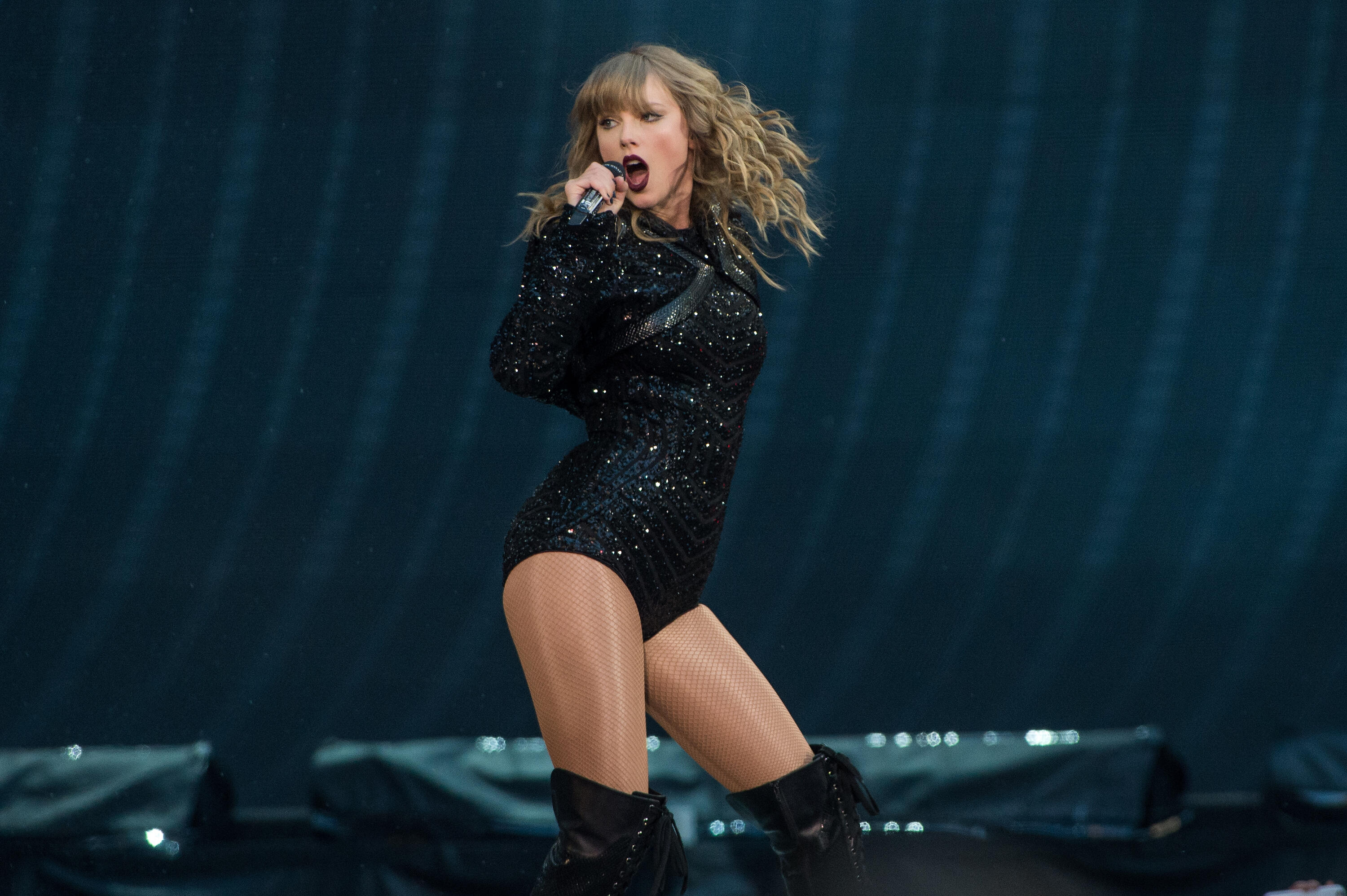Taylor Swift And More Join Movie Version Of Cats Musical