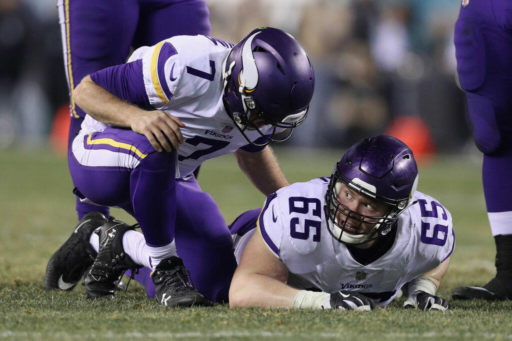 Vikings place C Pat Elflein on PUP list to start Training Camp | KFAN 100.3 - Thumbnail Image