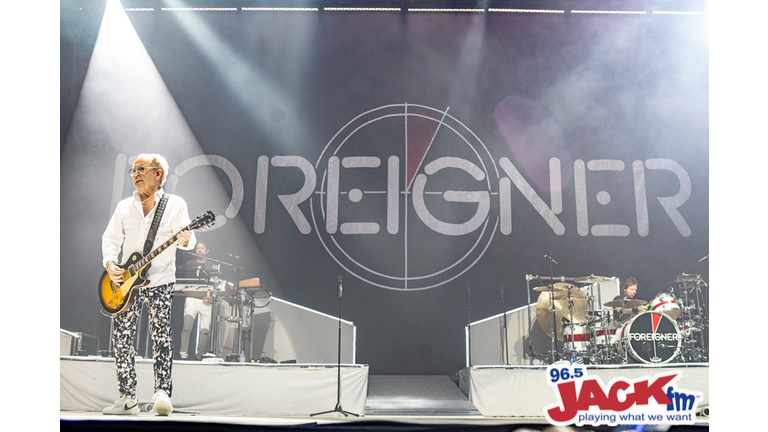 Foreigner at White River Amphitheatre with Whitesnake