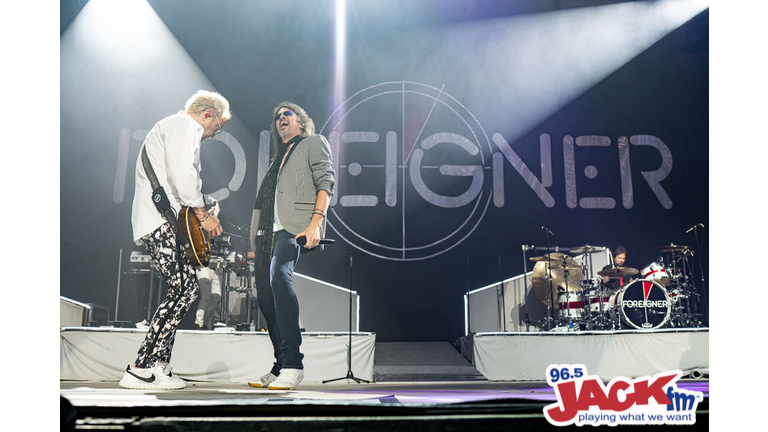 Foreigner at White River Amphitheatre with Whitesnake