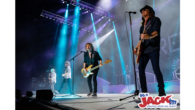 Foreigner at White River Amphitheatre with Whitesnake