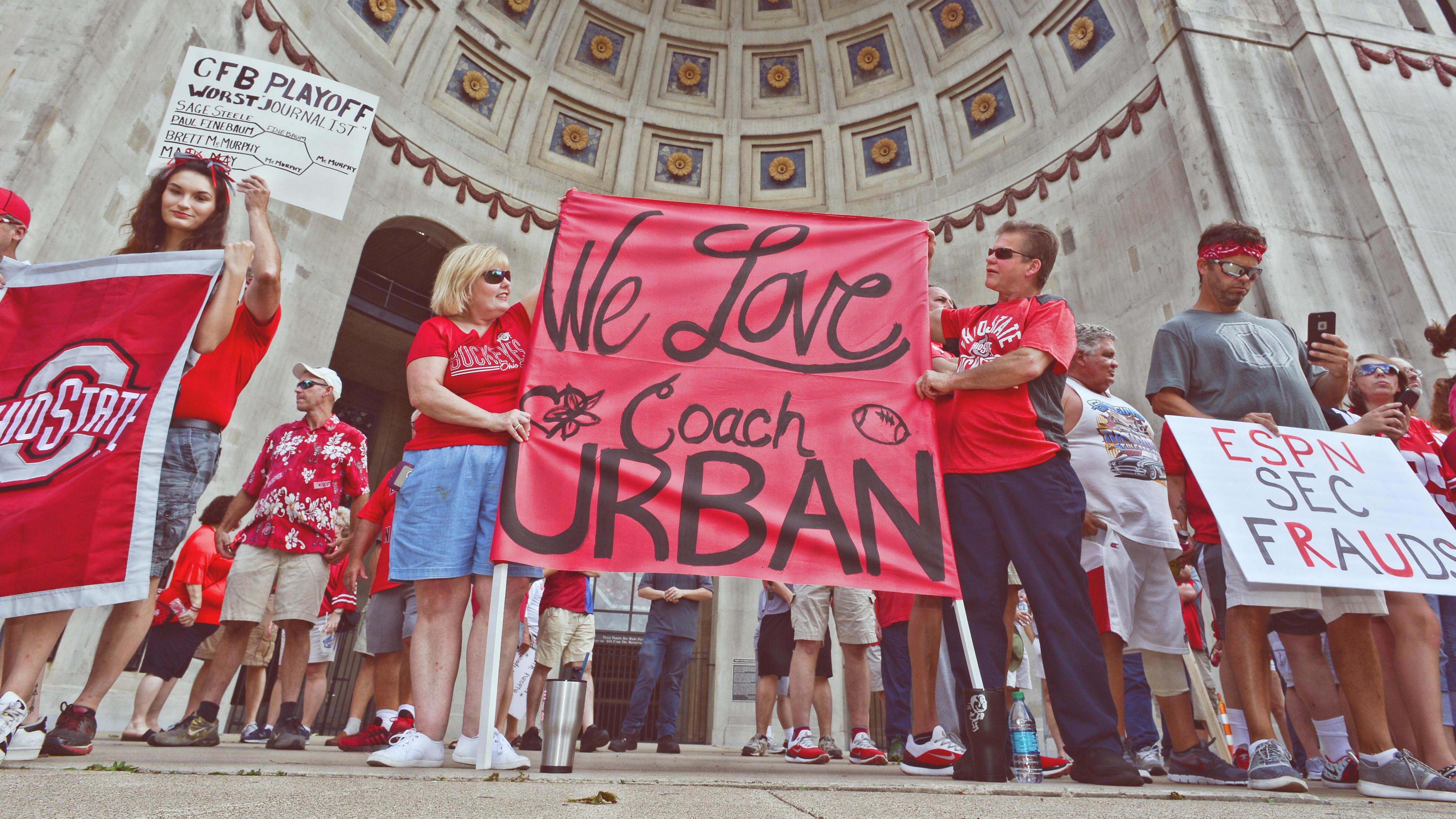 Buckeye Fans Come Out by the 100s to Support Head Coach Urban Meyer - Thumbnail Image