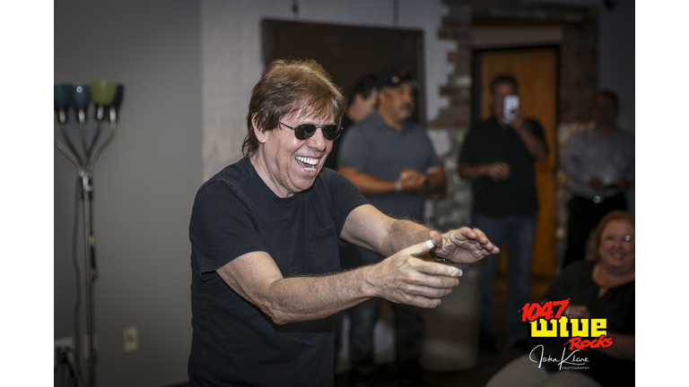 George Thorogood in the WTUE Listener Lounge