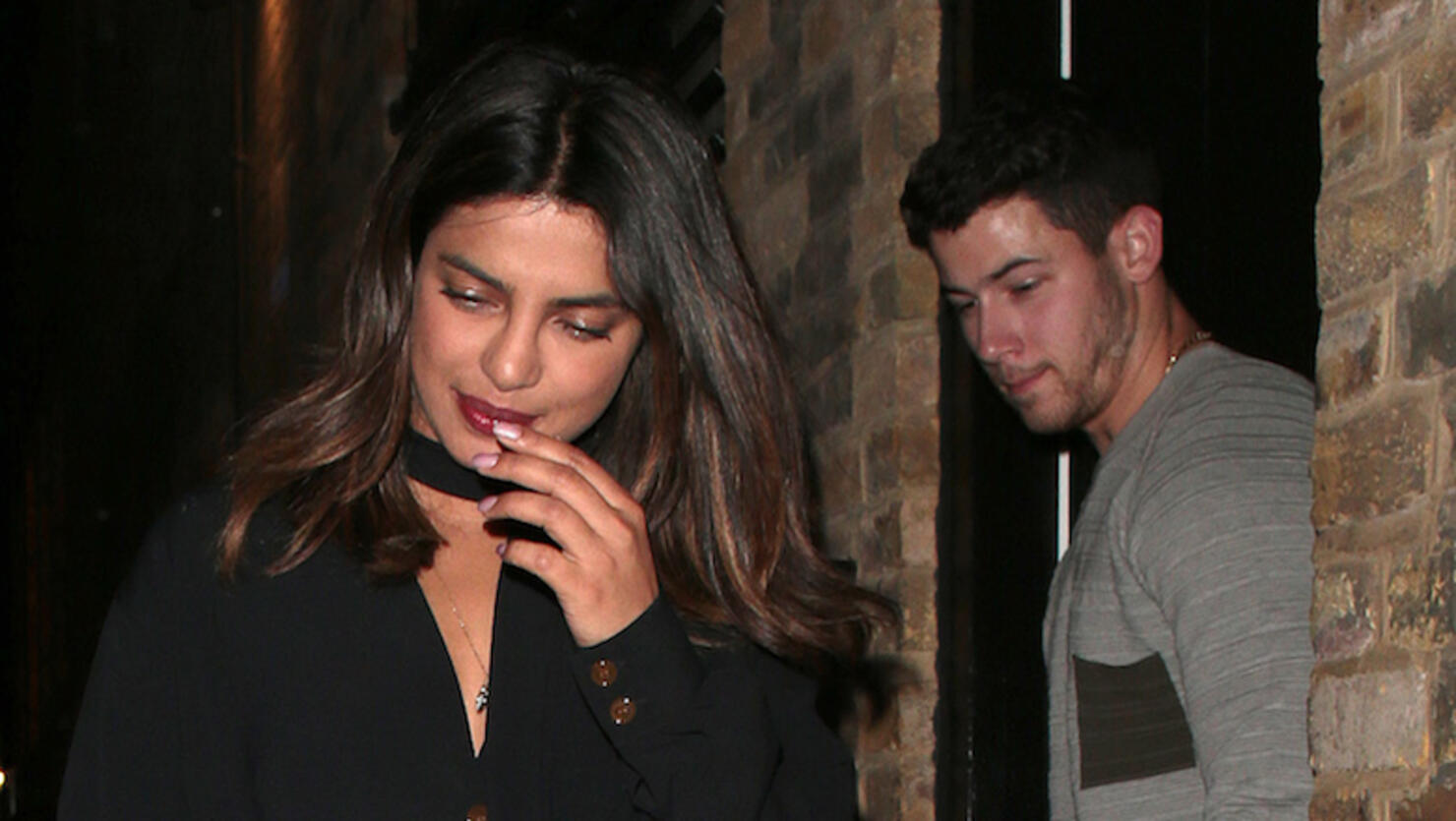 priyanka chopra engagement ring