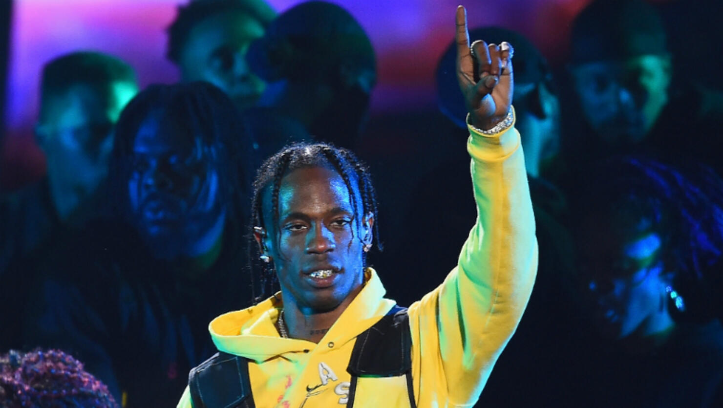 travis scott vma outfit