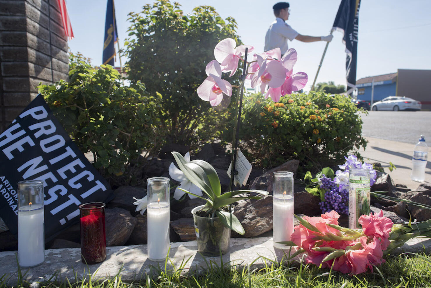 Arizonans Mourn The Death Of John McCain