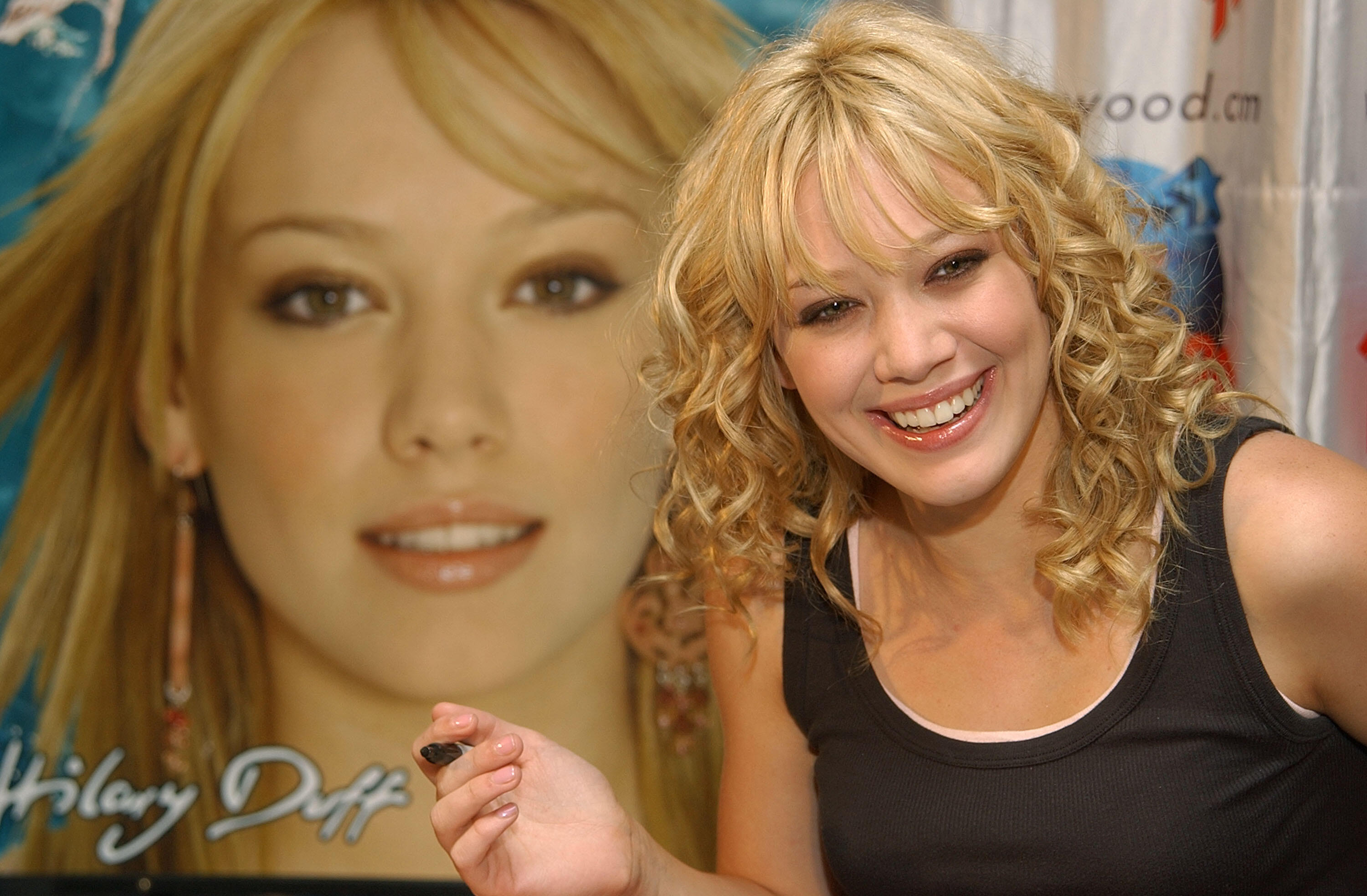 Hilary Duff Fans Commemorate The 15th Anniversary Of Metamorphosis On Twitter Iheartradio