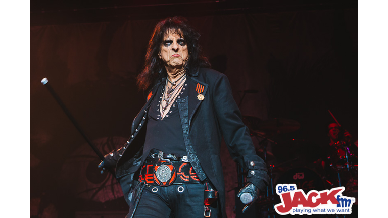 Alice Cooper at Angel of the Winds Arena