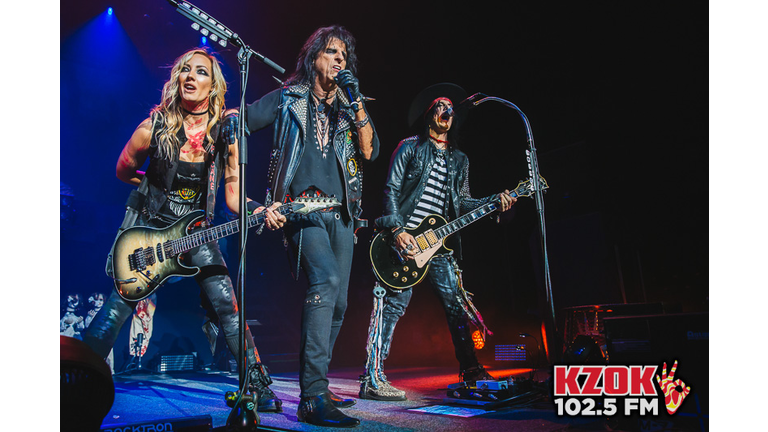 Alice Cooper at Angel of the Winds Arena