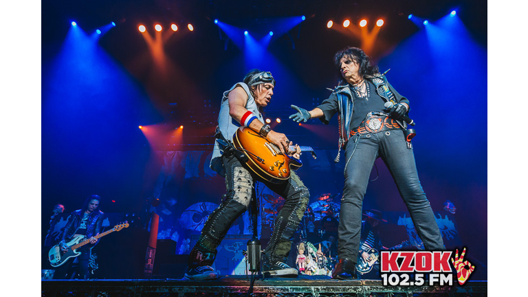 Alice Cooper at Angel of the Winds Arena