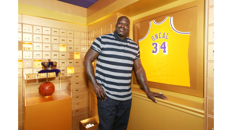Shaq Buys A Stranger's Engagement Ring