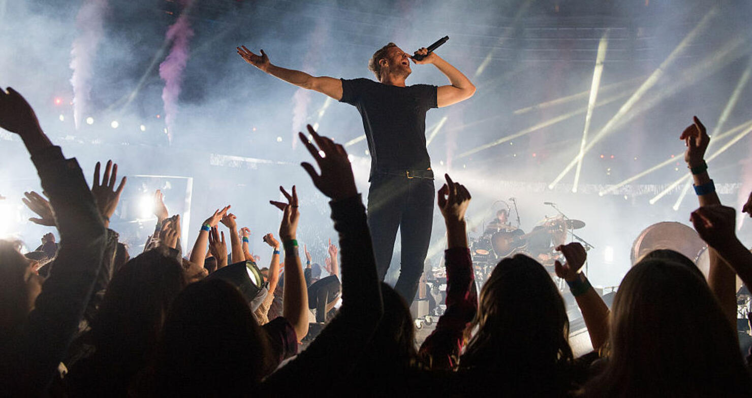 Imagine Dragons singer Dan Reynolds praises Indian food, promises