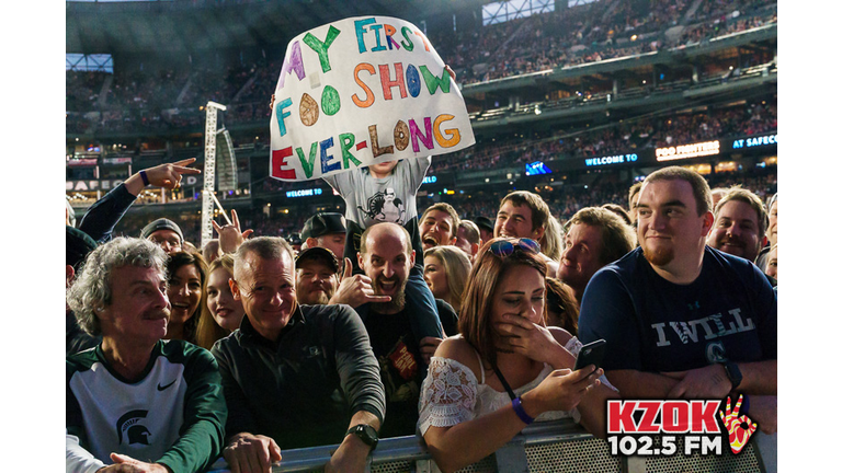 Foo Fighters at Safeco Field with Joy Formidable and Giants in the Trees