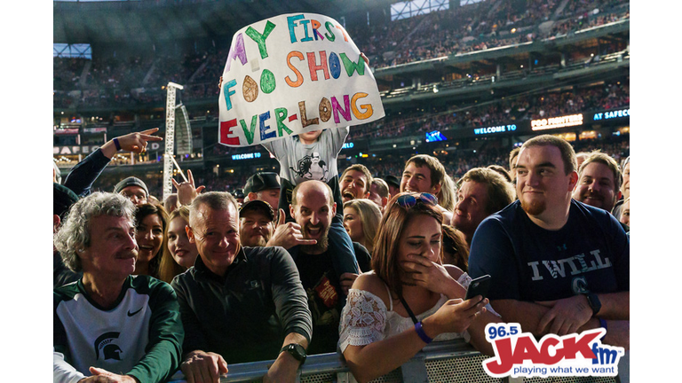 Foo Fighters at Safeco Field with Joy Formidable and Giants in the Trees