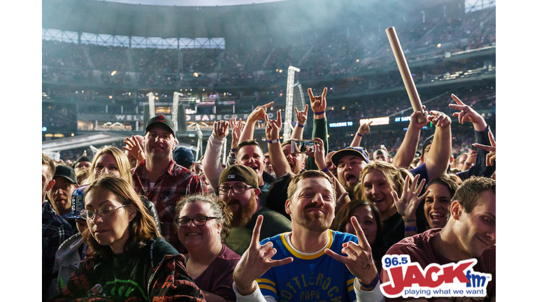 Foo Fighters at Safeco Field with Joy Formidable and Giants in the Trees