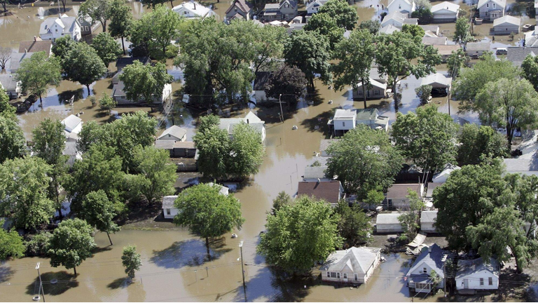 2016 Cedar River flooding in Cedar Rapids. Photo KCRG TV