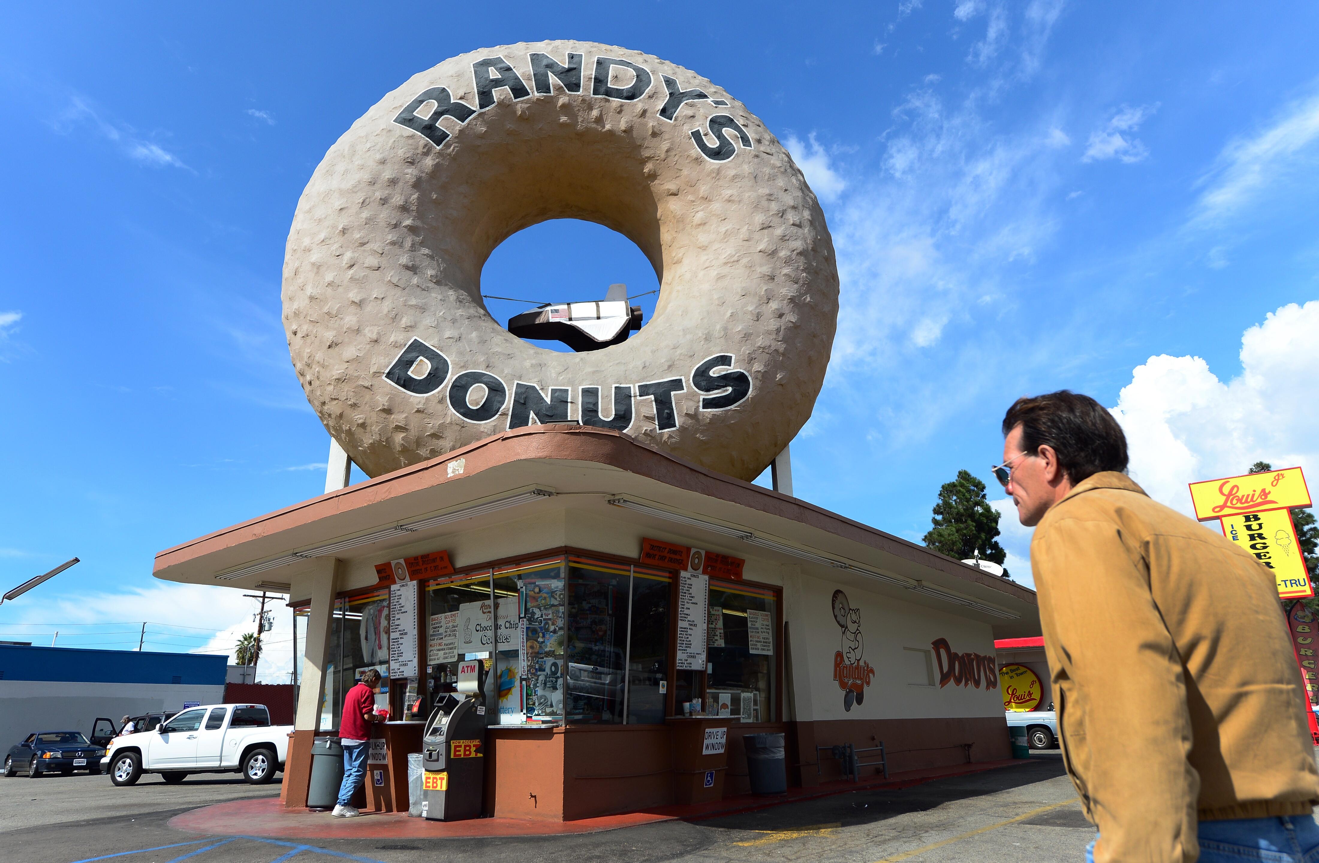 World Famous Randy’s Donuts Opens Second Location Patty Rodriguez