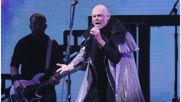 Man Seen Falling Asleep at Smashing Pumpkins Concert