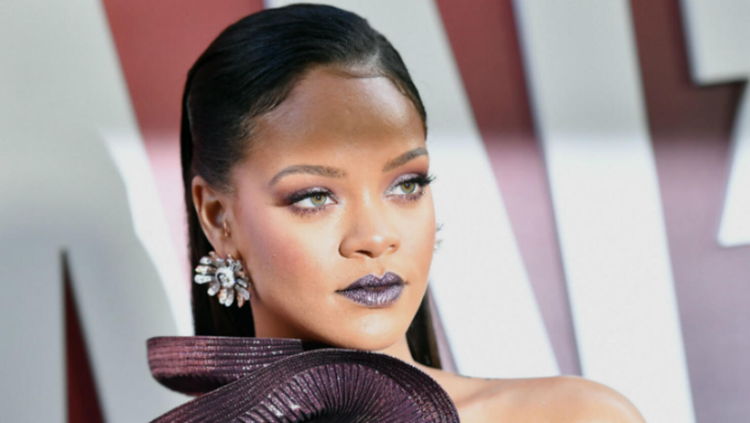 rihanna-music-is-ready