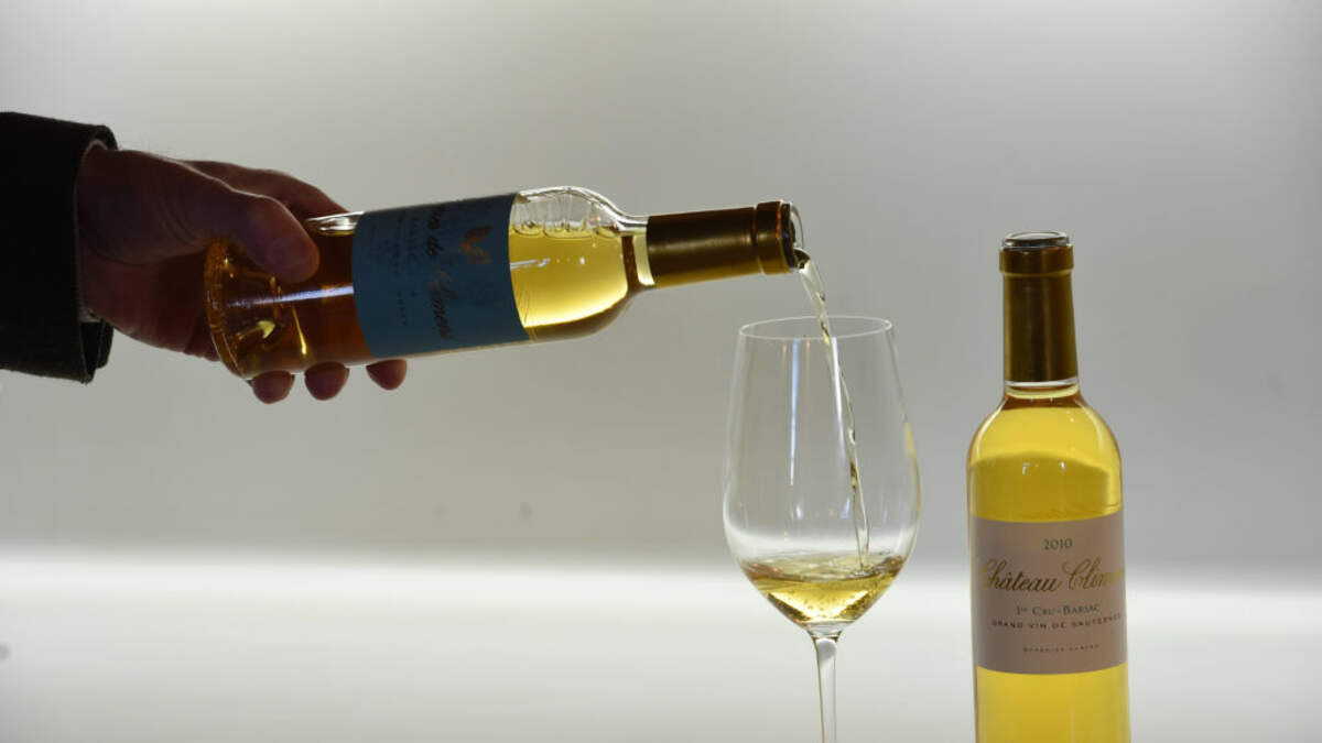 Diet from Vogue 1977 resurfaces involves drinking 1 Bottle of Wine a