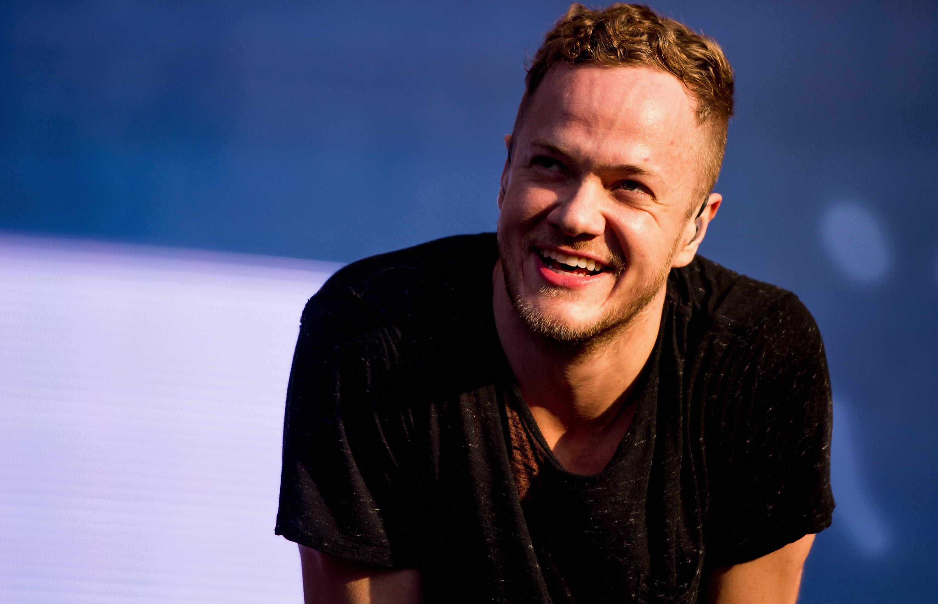 Imagine Dragons Dan Reynolds Donates 50000 At Glaad Benefit Concert 