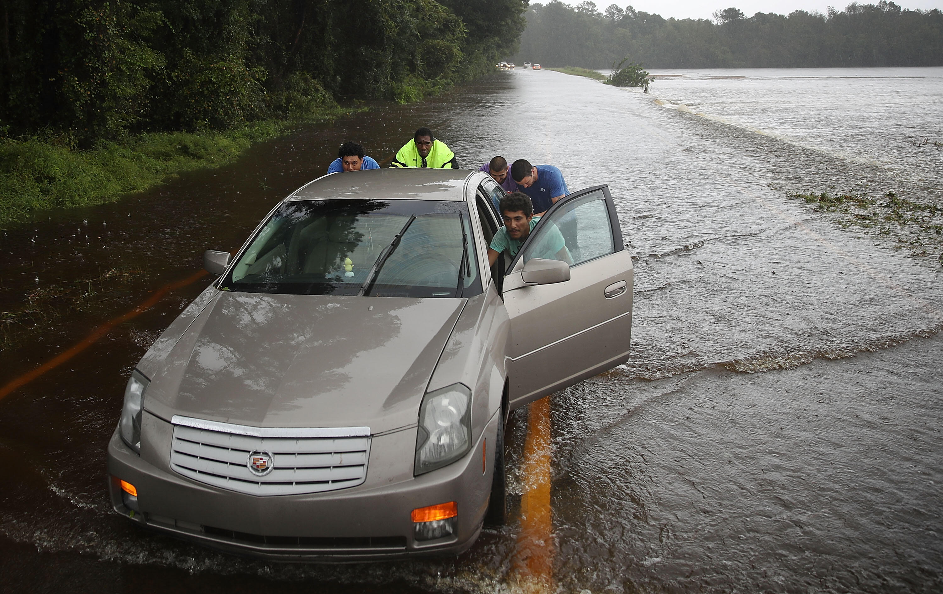 Waccamaw River expected to rise 12ft, could breach dikes  - Thumbnail Image