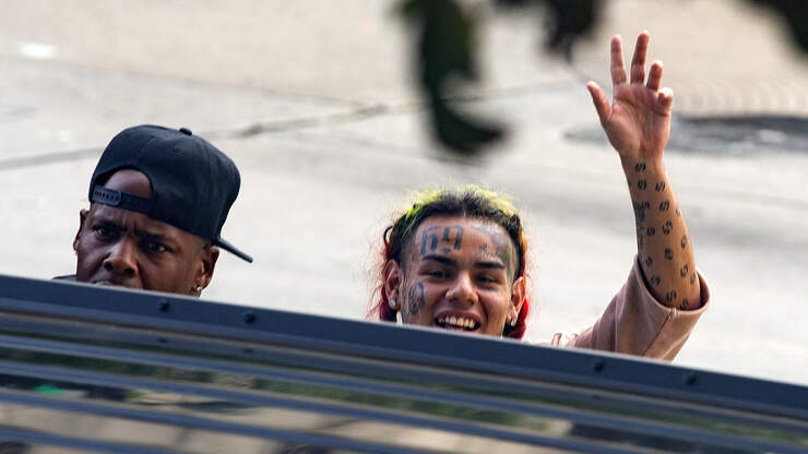 Tekashi 69 Recreates His Kidnapping In New Shoe Ad