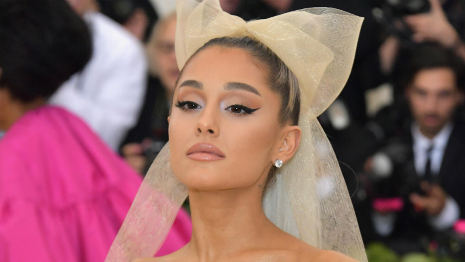 ariana-grande-perfume