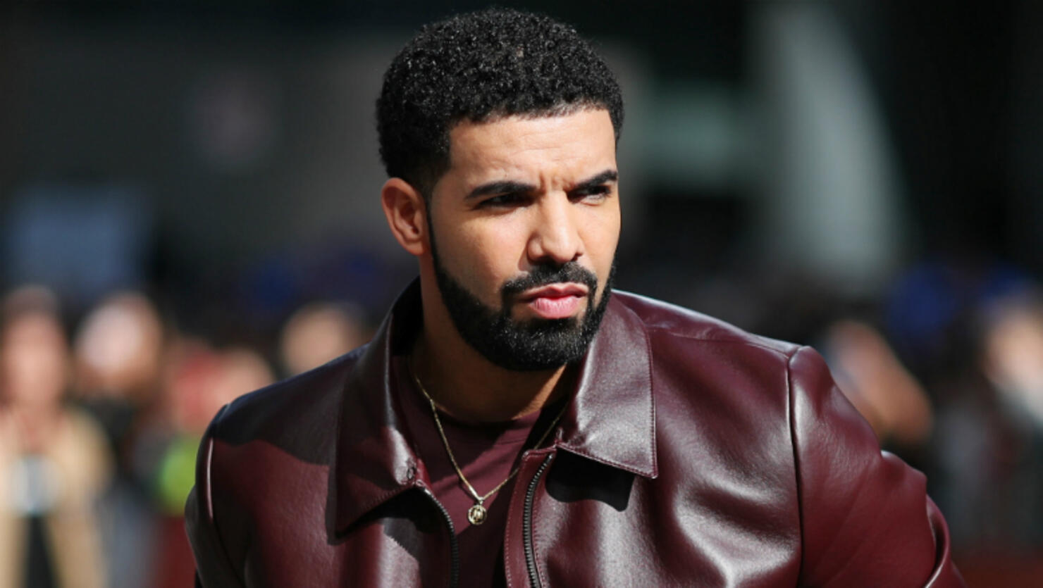Drake-suing-woman-for-extortion