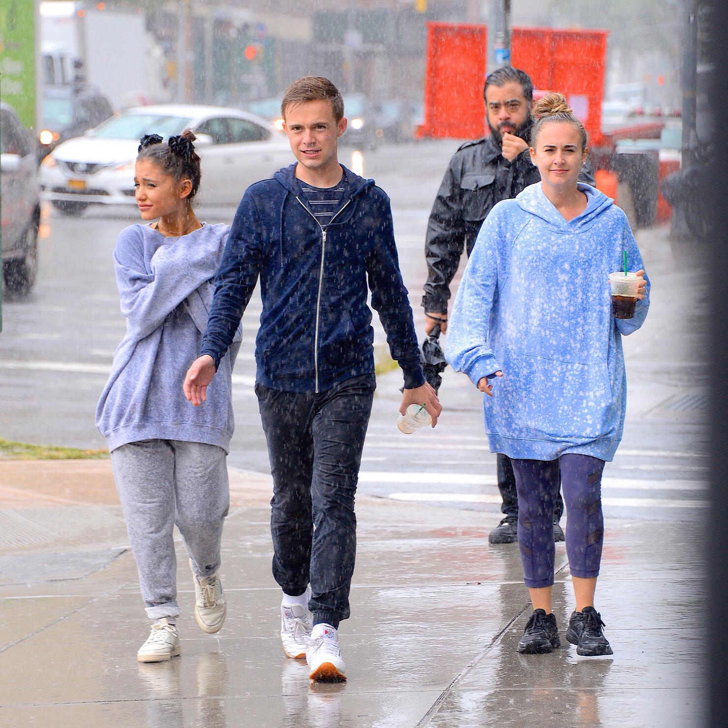 Ariana Grande: Knicks Sweatshirt, Grey Joggers