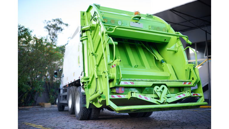 Garbage Truck Getty RF