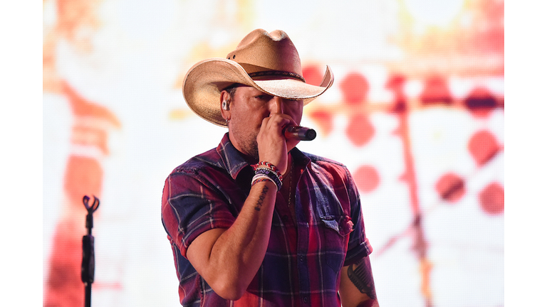 Jason Aldean performs at the 2018 iHeartRadio Music Festival
