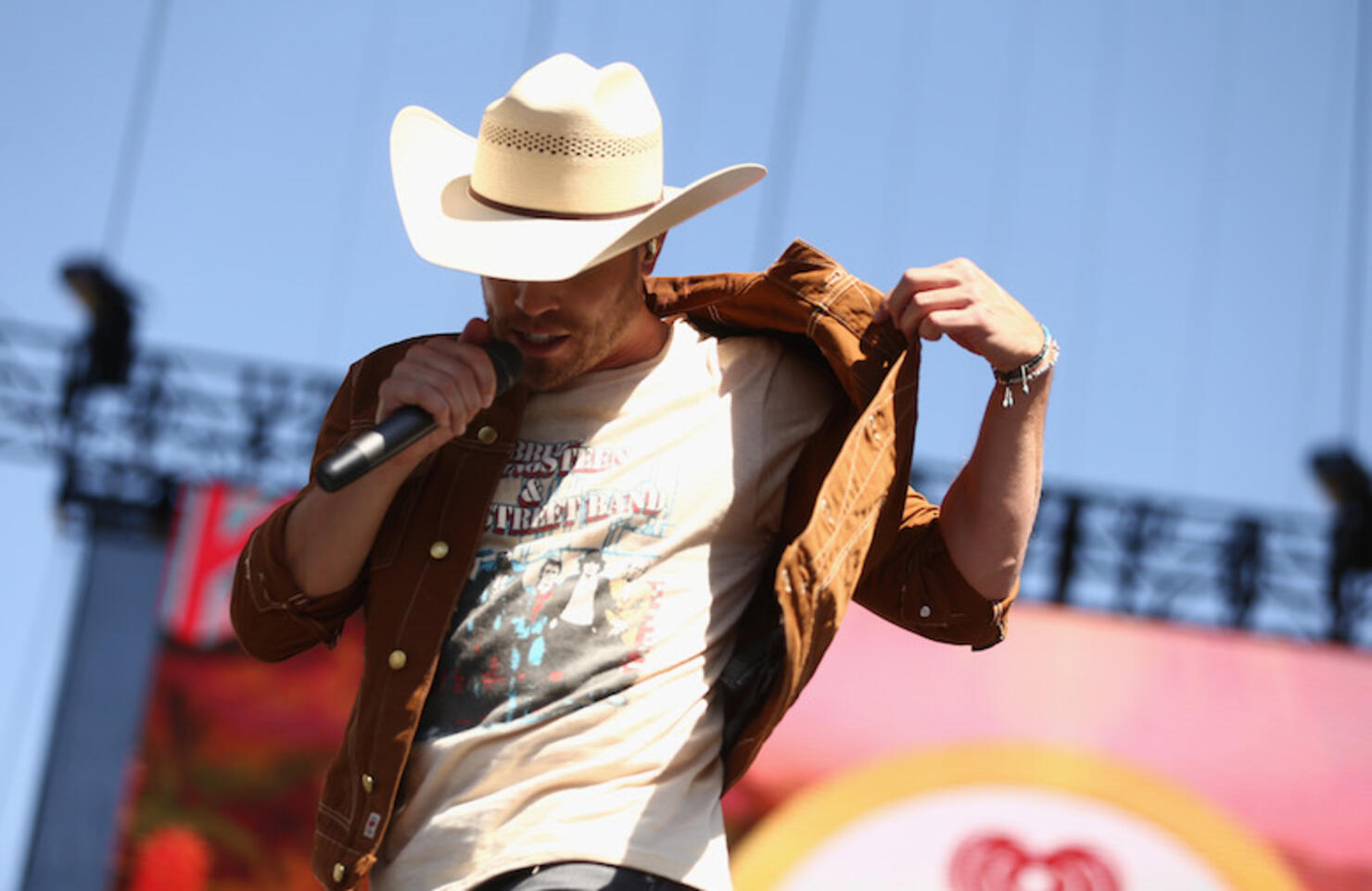 Dustin Lynch