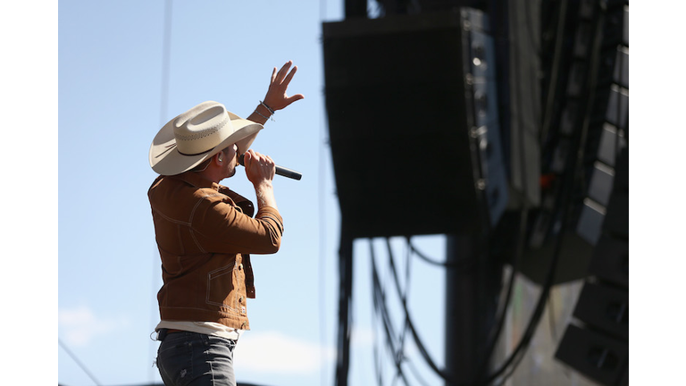 Dustin Lynch