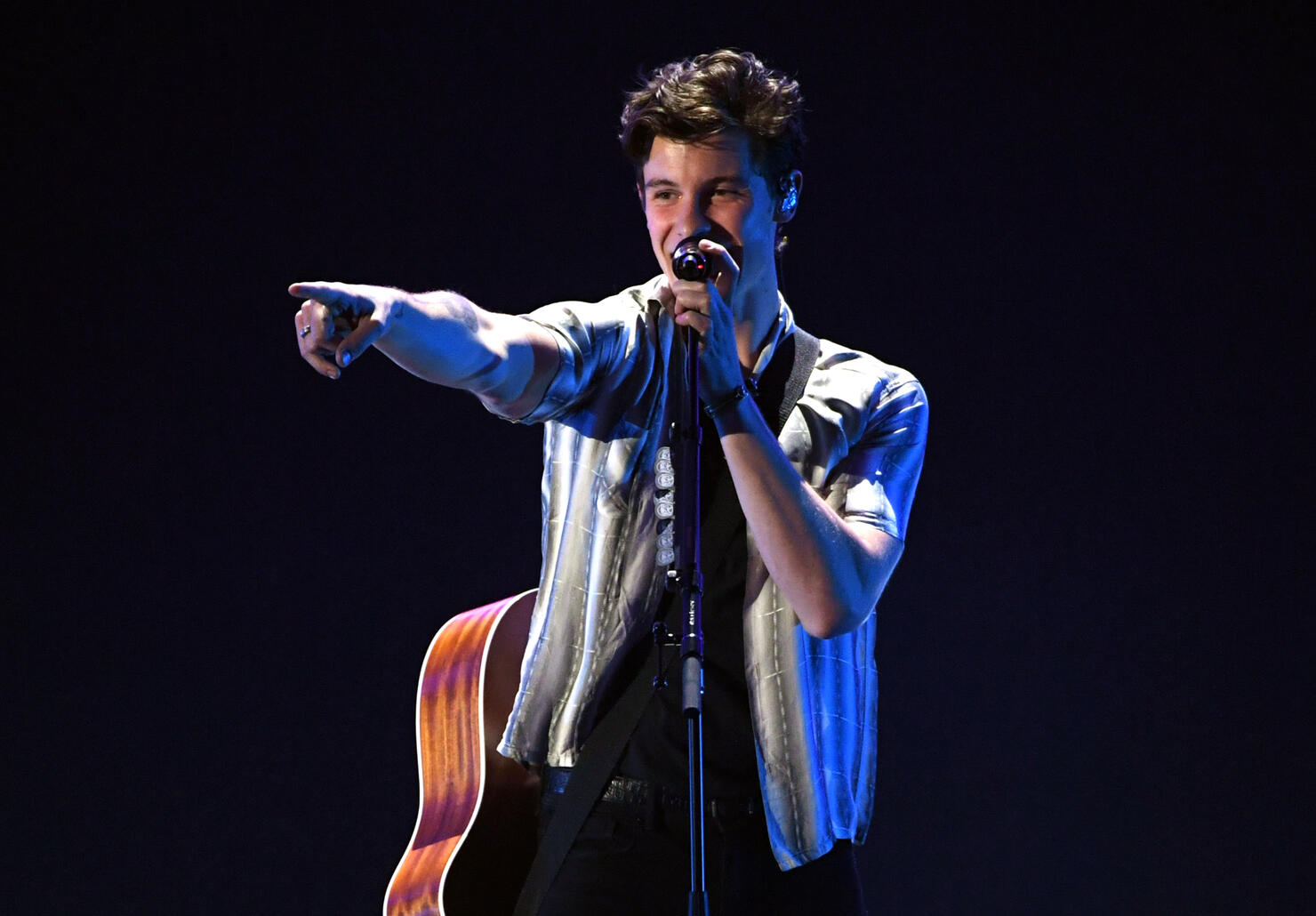 2018 iHeartRadio Music Festival: Adorable Shawn Mendes Gifs | iHeart