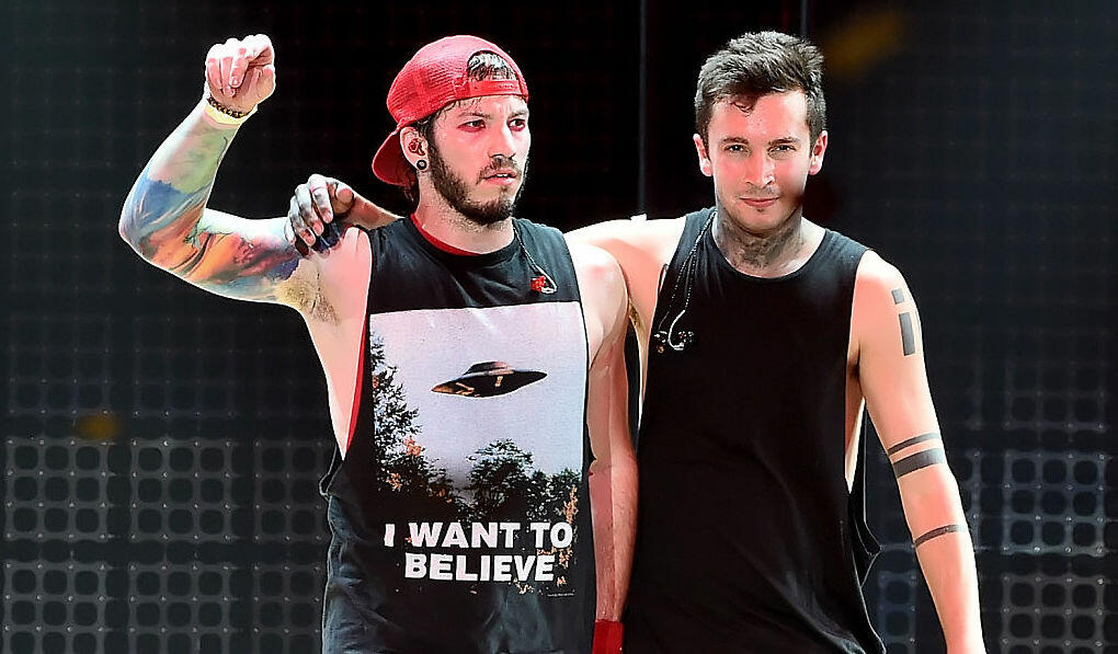 Twenty One Pilots Just Made History With 'Vessel' iHeart