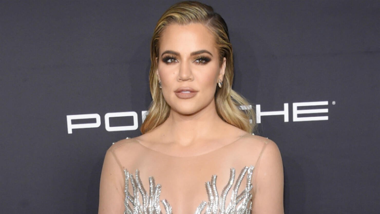 Khloe Kardashian Says She S Still Standing In Cryptic Post Iheart