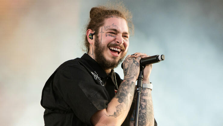 Post Malone Shows Off His New Haircut During AMAs Performance | iHeartRadio