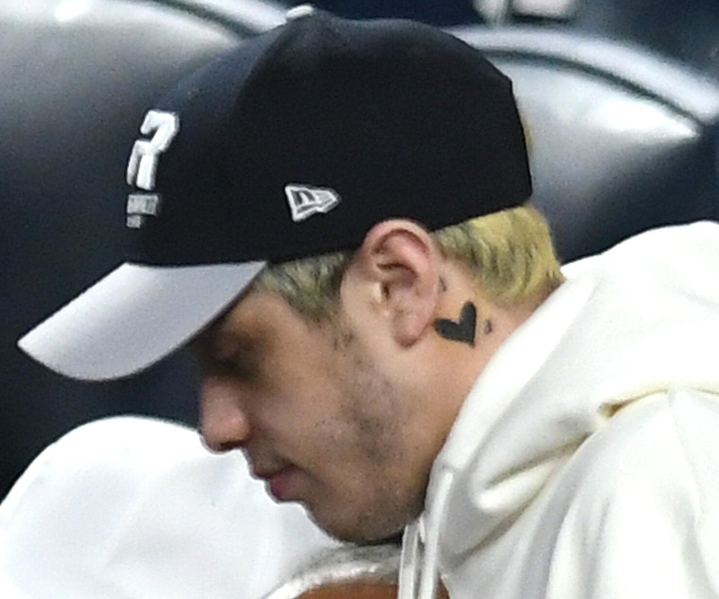 Pete Davidson Covers Up Ariana-Grande Inspired Neck Tattoo: See The Pic |  iHeart