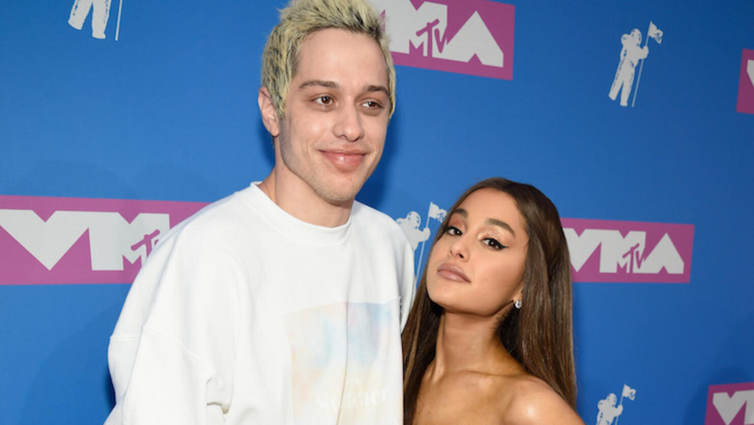 ariana grande pete davidson engagement ring