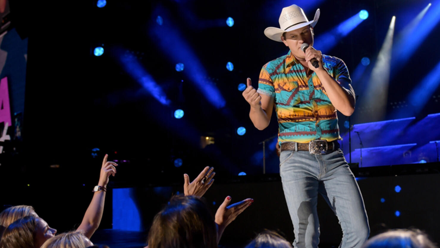 Jon Pardi Lights Up The Opry With A Performance Of “Night Shift