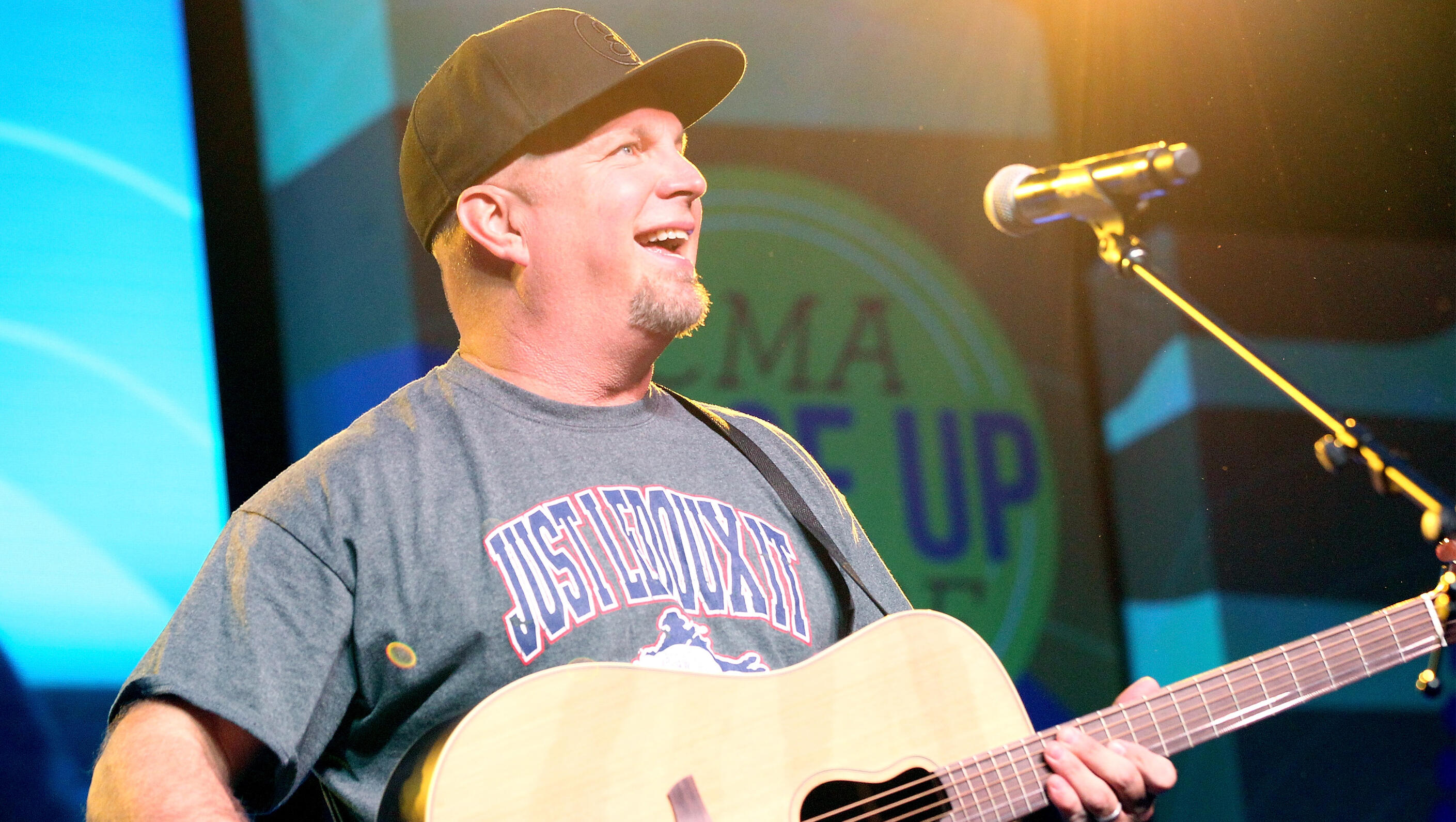 garth brooks stadium tour 2021 shirts