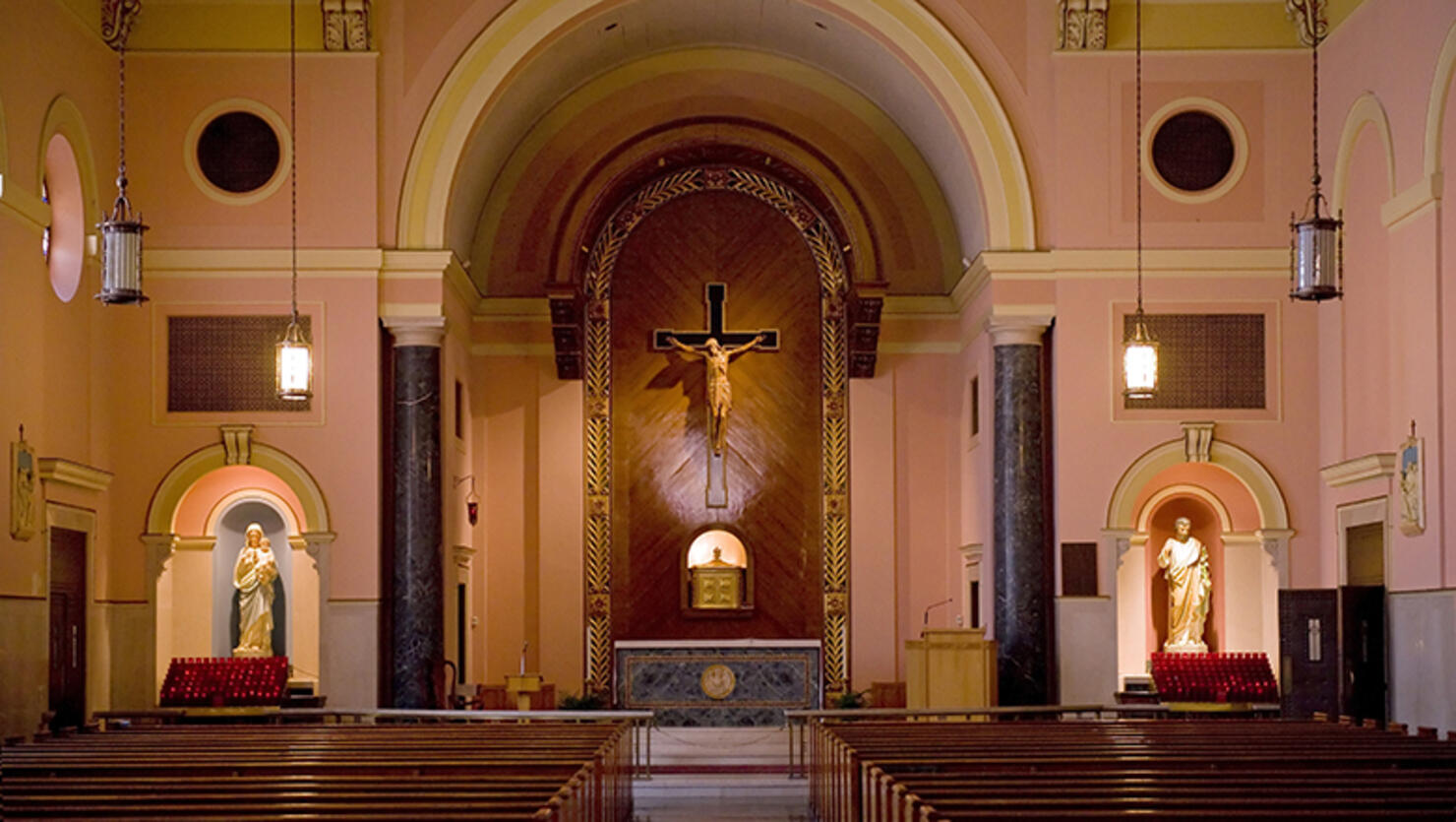 Chapel of catholic Cathedral Basilica of St Peter and Paul, Philadelphia