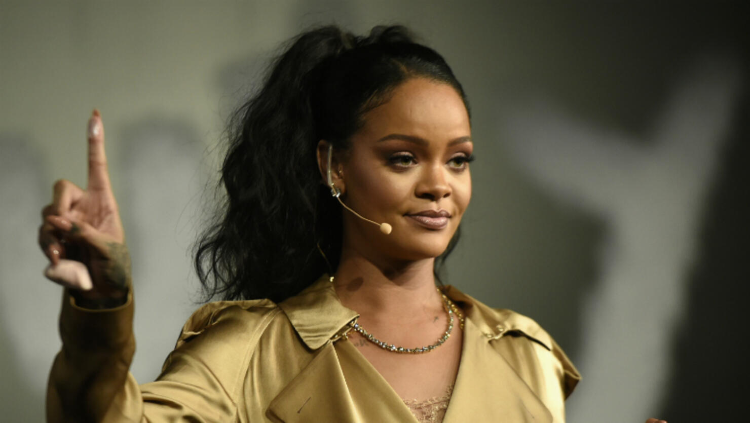 rihanna-superbowl-performance