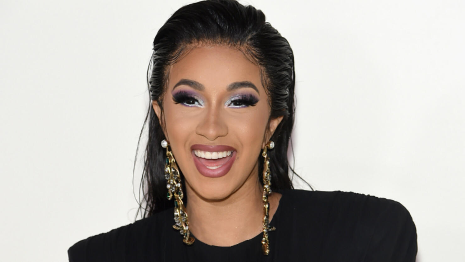 cardi-b-gives-coats