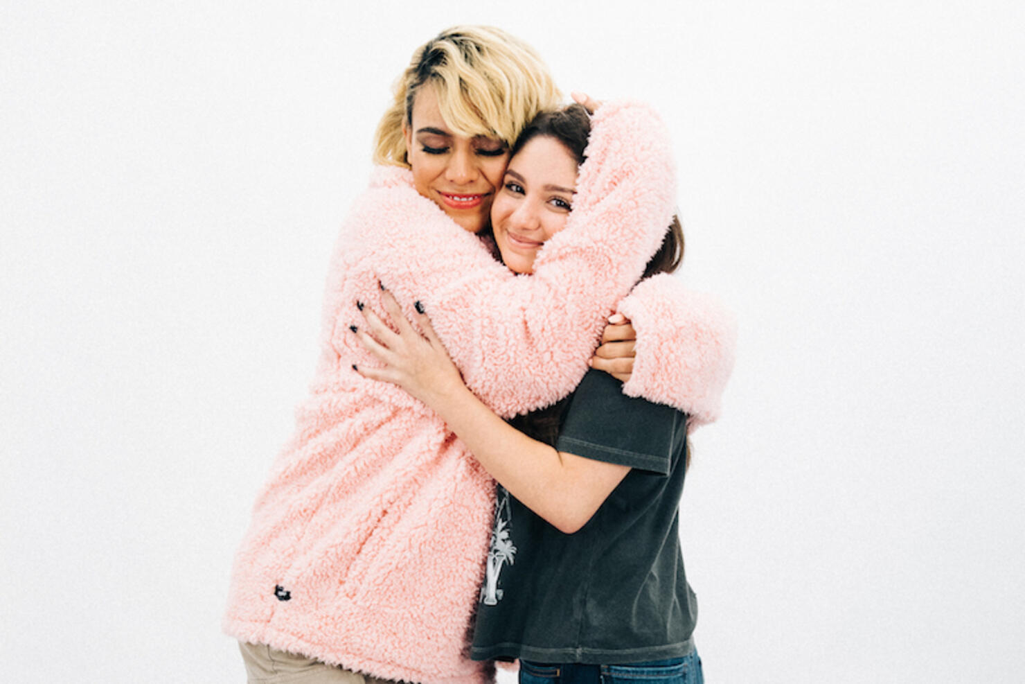 Dinah Jane iHeartRadio Fan vs. Artist Trivia