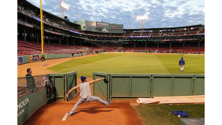 dodgers face red sox in game 1 of World Series tonight